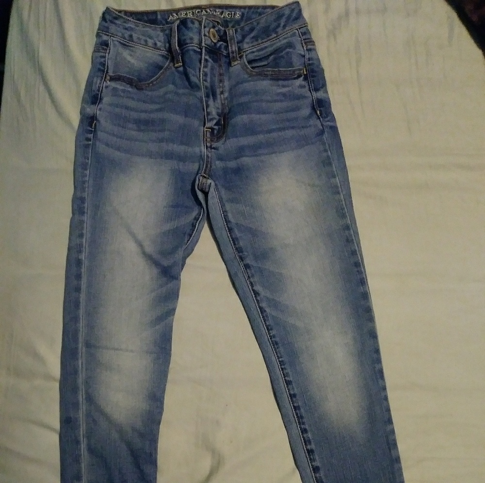 American eagle super skinny jean.